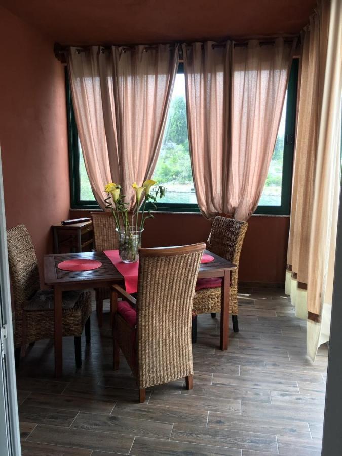 Apartments By The Sea Blace, Neretva Delta - Usce Neretve - 16068 Bagian luar foto