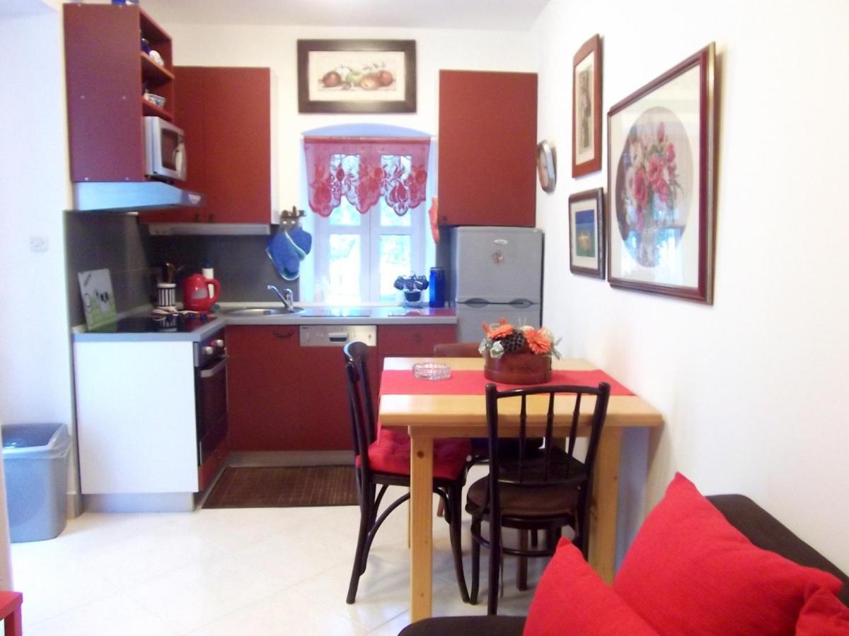 Apartments By The Sea Blace, Neretva Delta - Usce Neretve - 16068 Bagian luar foto