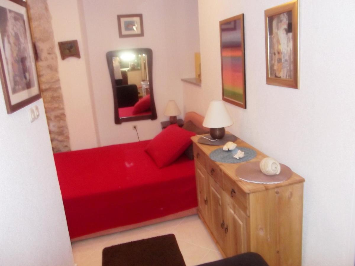 Apartments By The Sea Blace, Neretva Delta - Usce Neretve - 16068 Bagian luar foto