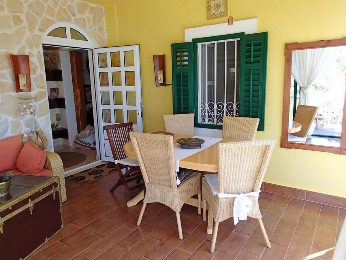 Apartments By The Sea Blace, Neretva Delta - Usce Neretve - 16068 Bagian luar foto