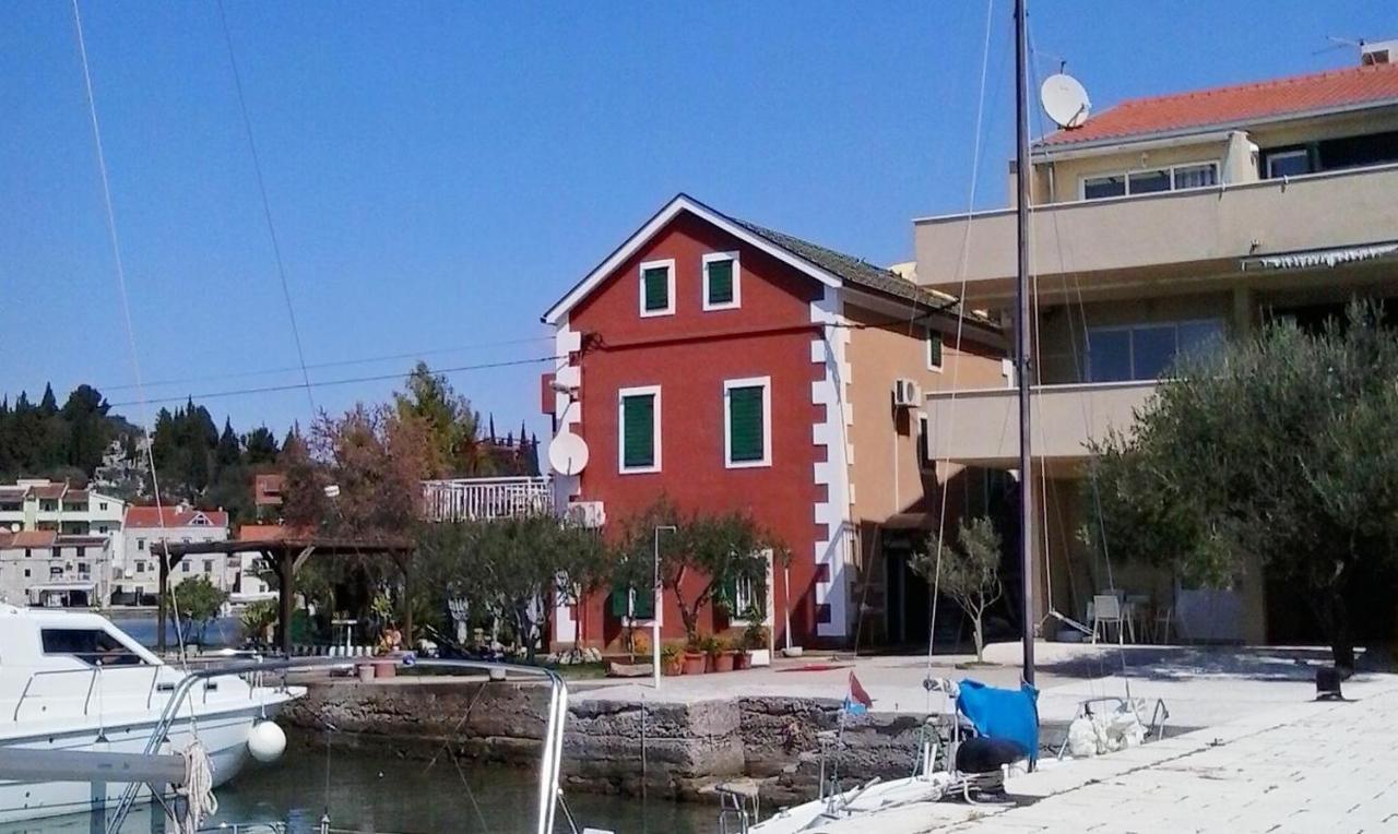 Apartments By The Sea Blace, Neretva Delta - Usce Neretve - 16068 Bagian luar foto